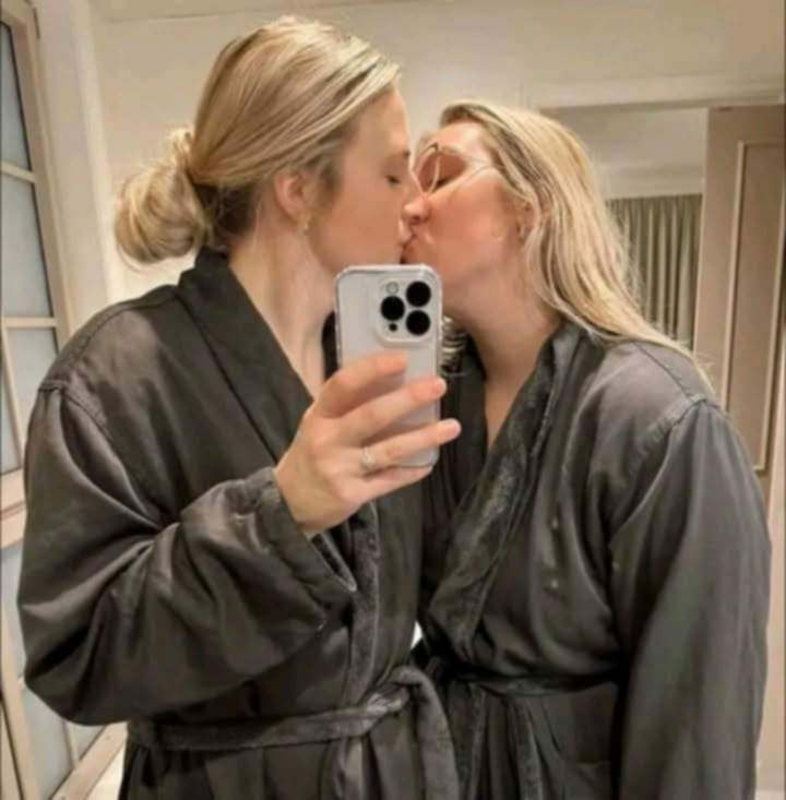 اريد سحاقيه جاده للقاء حقيقه من بغداد تجي خاص كون جاده مو بس حجي فارغ