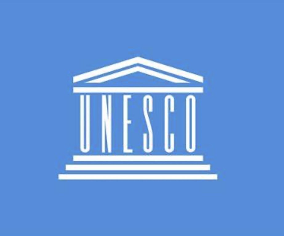 Extendemos una calurosa felicitación a Khaled El-Enany 🇪🇬quien fue nominado por el Consejo Ejecutivo como próximo Director General <a href="/UNESCO/">UNESCO 🏛️ #Education #Sciences #Culture 🇺🇳</a>.

De Torres Bodet a <a href="/gabramosp/">Gabriela Ramos</a>, mexicanas y mexicanos han servido y sirven con excelencia en la organización.

¡Deseamos éxito al nuevo DG!