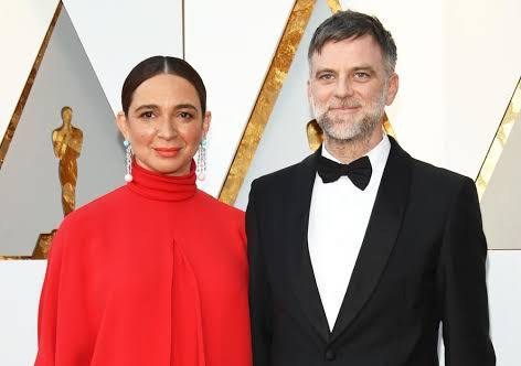 TheDarkPages's tweet image. I was today years old when I learned that Maya Rudolph and Paul Thomas Anderson have been a couple since 2001 and have four children. 😳