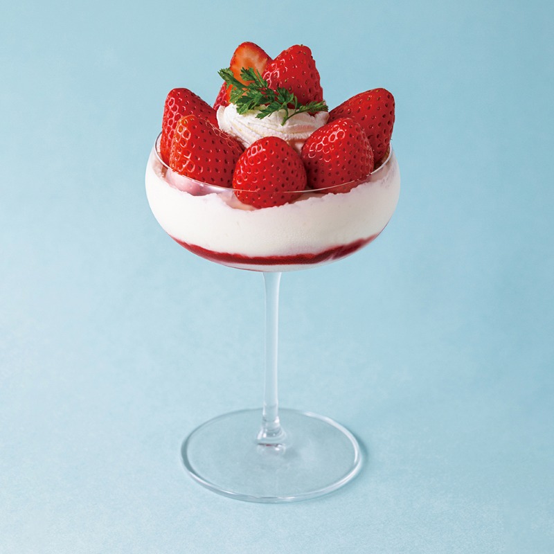 ⑱　いちごパフェ☆ いちごの里 の #カフェアンジェフレーゼ から新商品のお知らせ