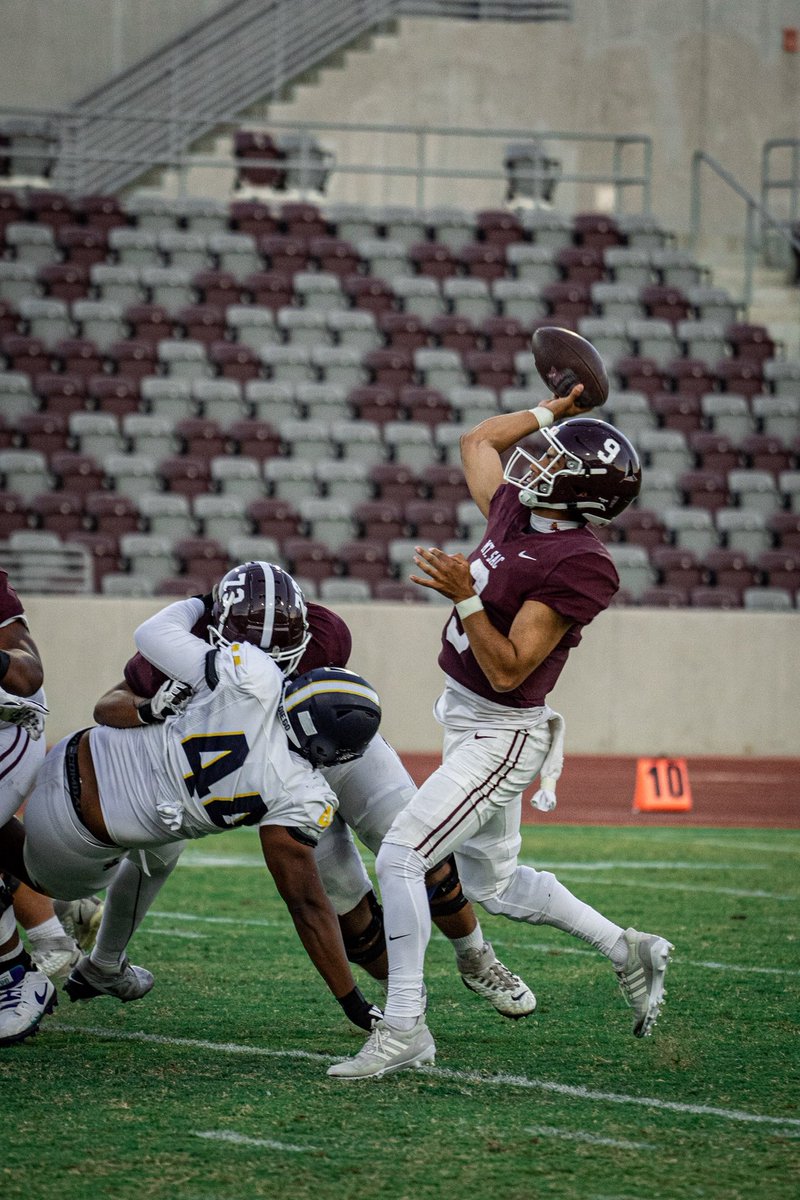 Hunter Herrera tweet media