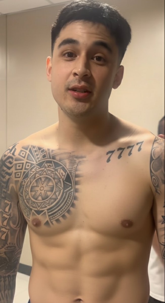 pinoyhothunks's tweet photo. Dom Escobar of Ateneoπ₯°β€οΈ
#domescobar #dominicescobar #ateneo #UAAPSeason88 #uaap #pinoy https://t.co/DJFKznZLJc