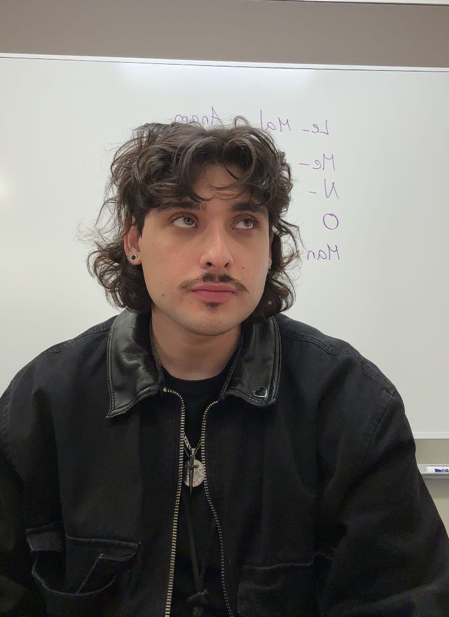 LuisLovesGoats's tweet photo. my mullet was mulletin’ at school today cheers https://t.co/pcV9XsYqP5