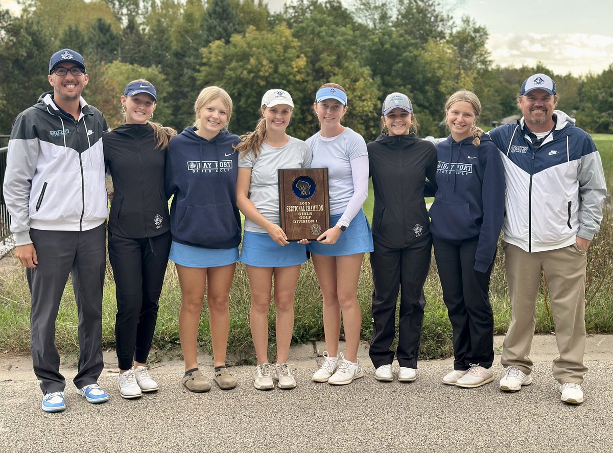 🏆Girls Golf Sectional Results 10/7🏆

🏆👏Bay Port-9th straight Sectional Title-State team qualifier

👏Extra Qualifiers-individuals:
🥇Emma Cunningham - GB United (Southwest) - Medalist-74
🏅Reese Osowski-West De Pere
🏅Emma Hudson-De Pere
🔗to results: iwanamaker.com/event/179642