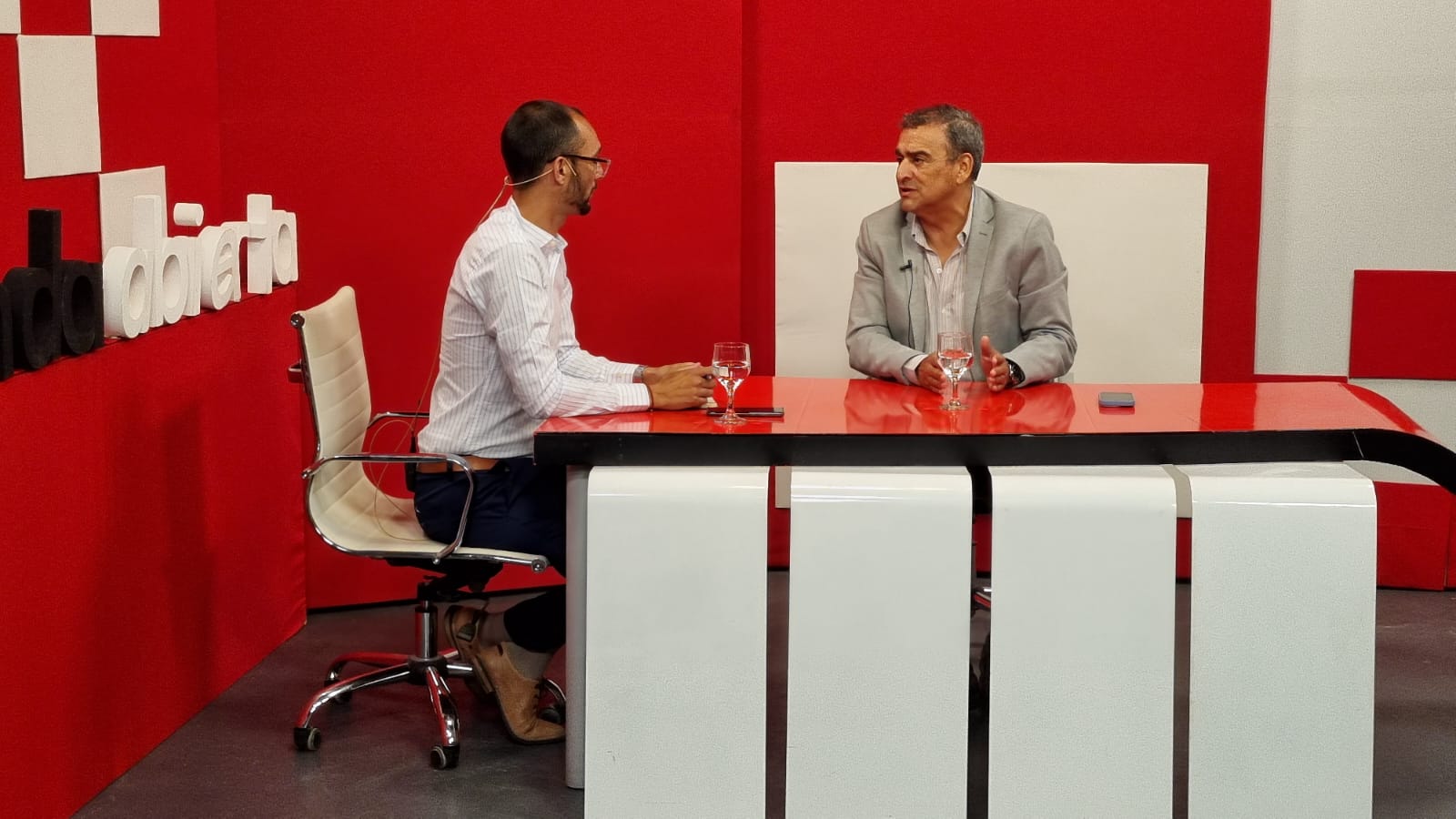 G2s3JQwWYAA8q90?format=jpg&name=large