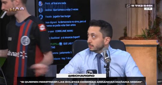 Ésta es la cara de alguien que cuida sus espaldas 24/7
<a href="/estoeshaa/">Hay Algo Ahí</a> <a href="/ischargro/">Iván Schargrodsky</a>