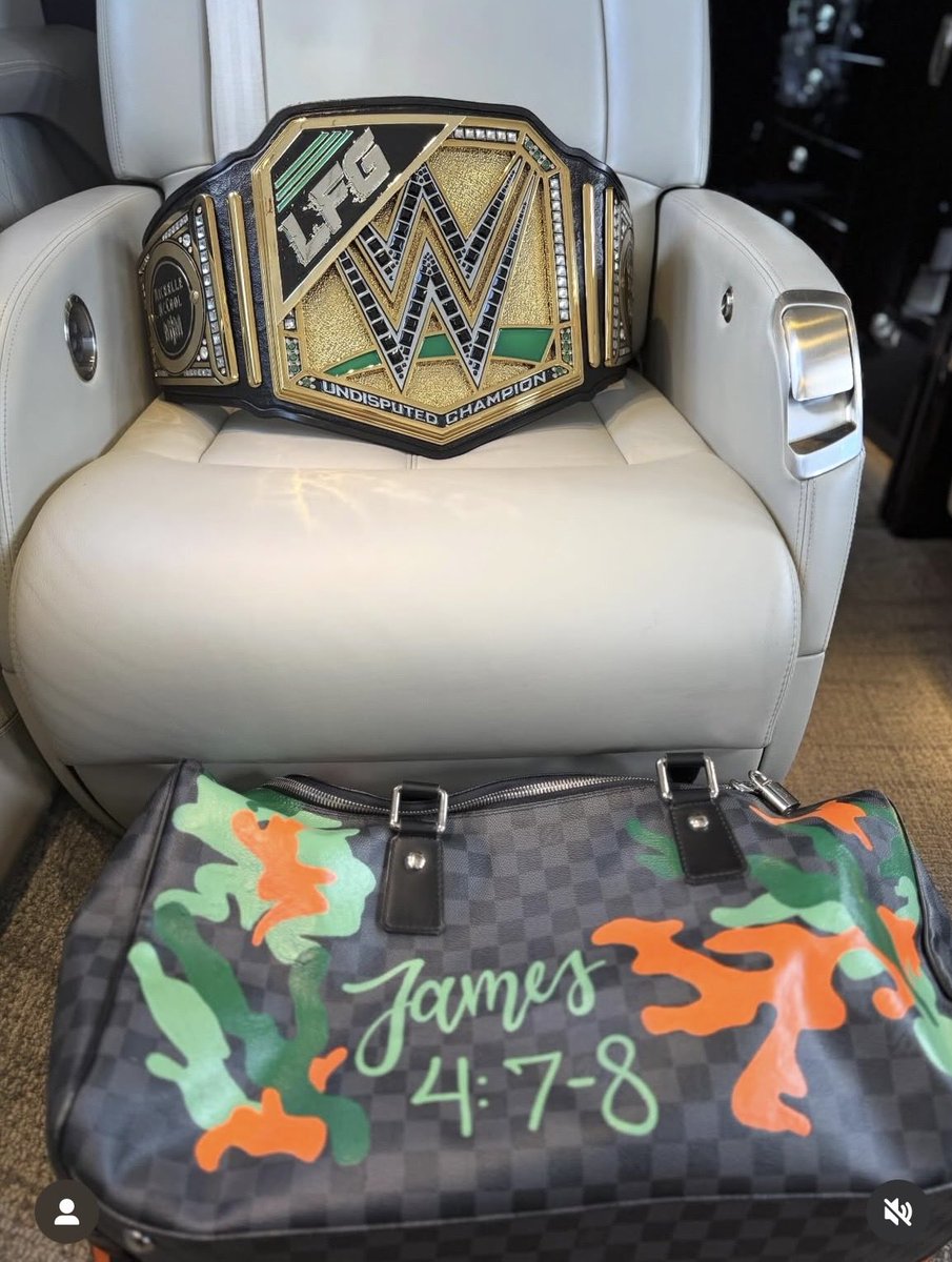 Womensw13384092's tweet image. Look at these Michelle McCool sideplates and championship in 2025!! Even after being inducted into the hall of fame, rightfully so! She still manages to capture gold! We wanna see you with more gold Michelle McCool! #congrats