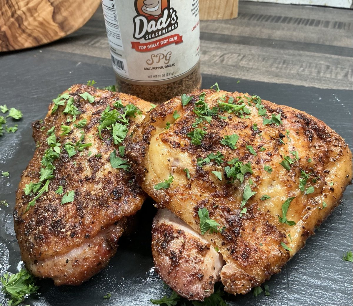 crappiedoc's tweet image. Doesn’t have to be complex. Chicken thighs on the grill with ⁦@DadsSeasonings⁩ SPG. Beautiful skin.
