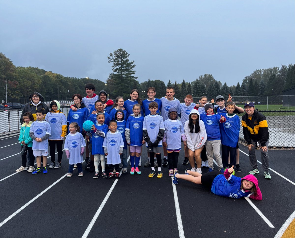 SylProjectUnify's tweet image. This crew braved the elements and played an awesome soccer match this evening. We’re so proud of them. Way to go Unified athletes!
