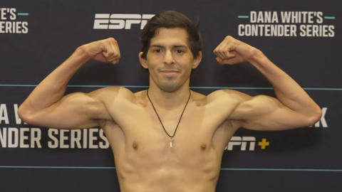emiliocord08's tweet image. ¡TENEMOS OTRO ECUATORIANO EN LA UFC!
ADRIAN LUNA MARTINETTI 💪🏻🇪🇨❤️

#UFC