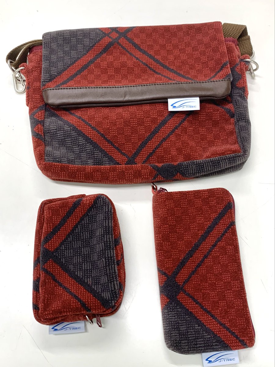 E7系コーデ】 E7系座席生地ペンケースの登場によって、好評発売中の