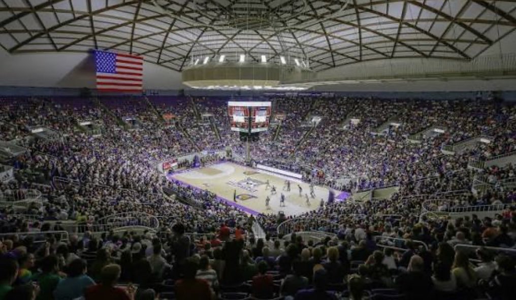 PierceThompson_'s tweet photo. I am excited to announce I have received a D1 offer from Weber State University!!! 💜 #blessed https://t.co/8KwuY8e5Zv