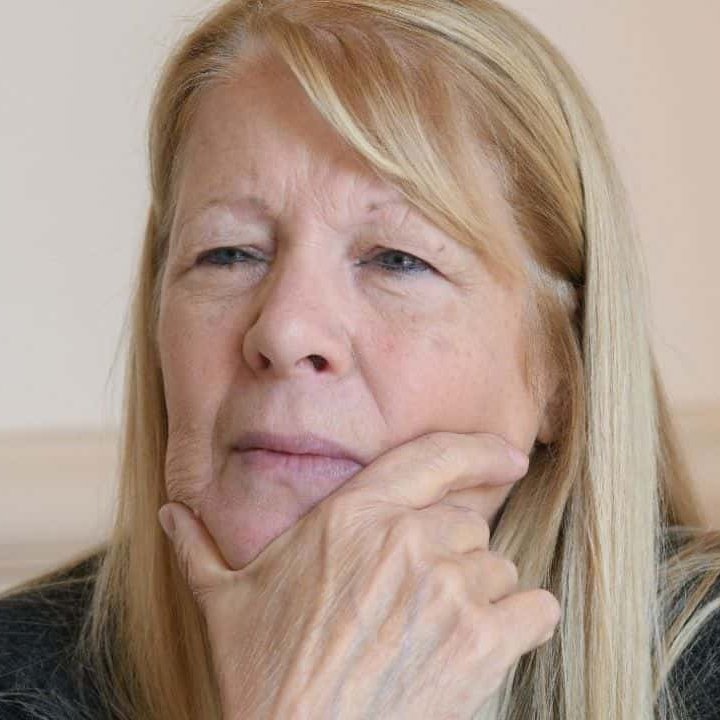 clarincom's tweet image. STOLBIZER PIDE AL GOBIERNO QUE INFORME LOS COSTOS DEL SHOW DE AYER

Compartió su proyecto para pedir un informe sobre los gastos y contratos firmados del show que brindó el presidente  Milei ayer.

&quot;¿Quién pagó, cuánto costó y con qué fondos se financió el show patético de Milei…