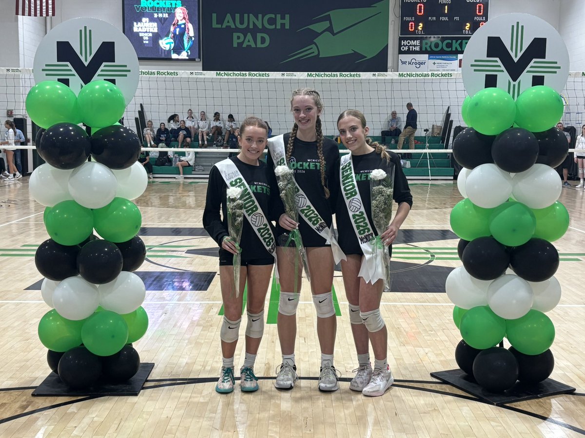 McNAthletics's tweet image. G VB | BOOOOOOOOOMMMMM!

The Rockets win a thriller in 5!

15-7 to finish it out. 

McNick improves to 19-1 on the season and return to action Thursday at St. Ursula. 

Thanks to our seniors!

#BondedTogether