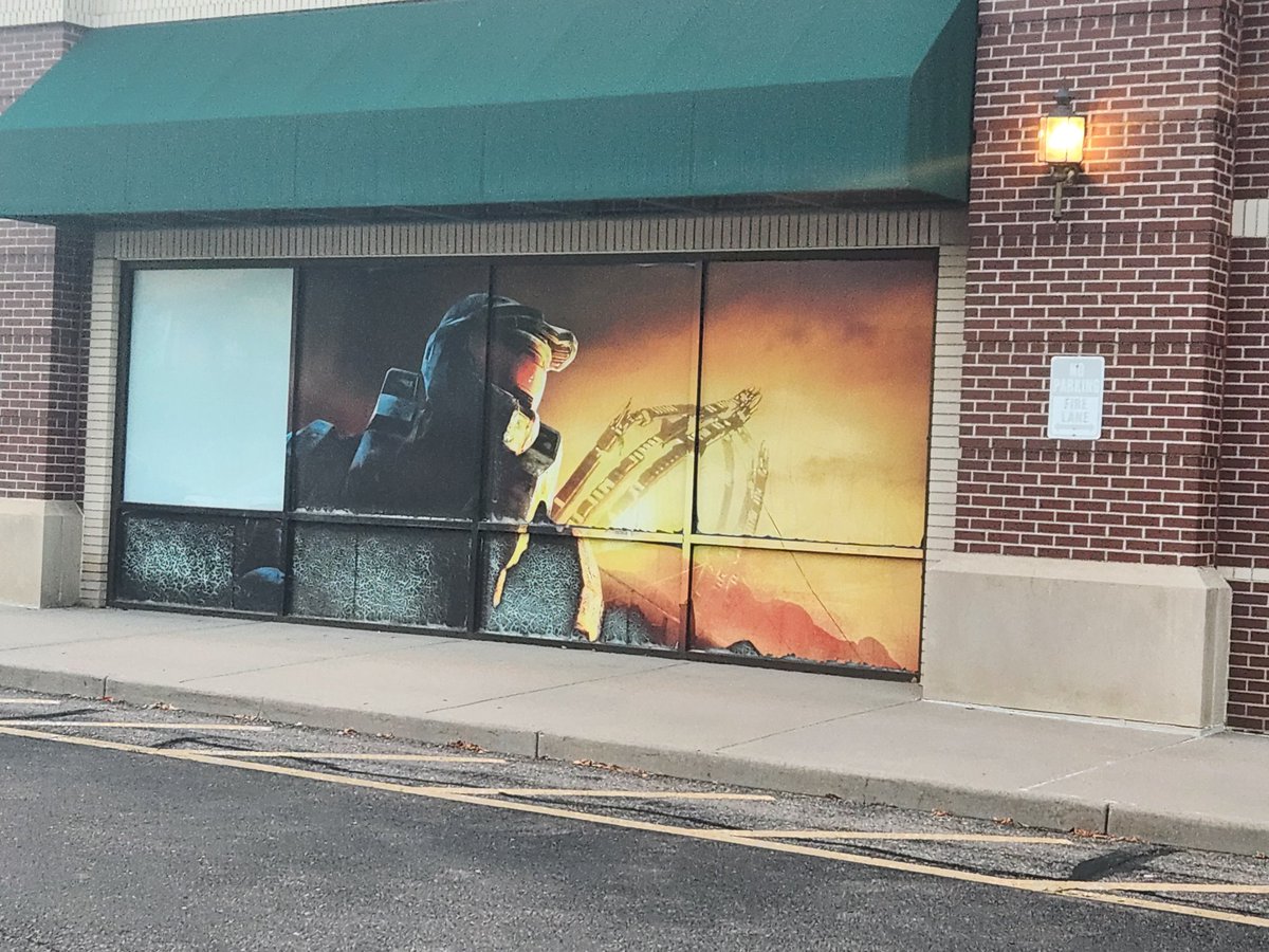 Salute to the Chief. Halo has had a major influence on my life, and it's great to see something from 2007 and flash back to the best time in online gaming. #Believe #FinishTheFight  <a href="/Xbox/">Xbox</a> <a href="/Halo/">Halo</a> <a href="/gamestop/">GameStop</a>