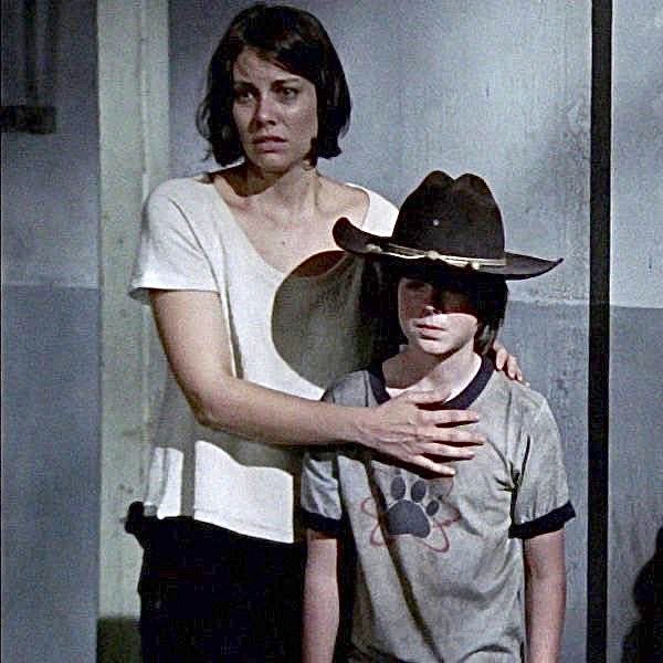 carl wrote a letter for maggie :(