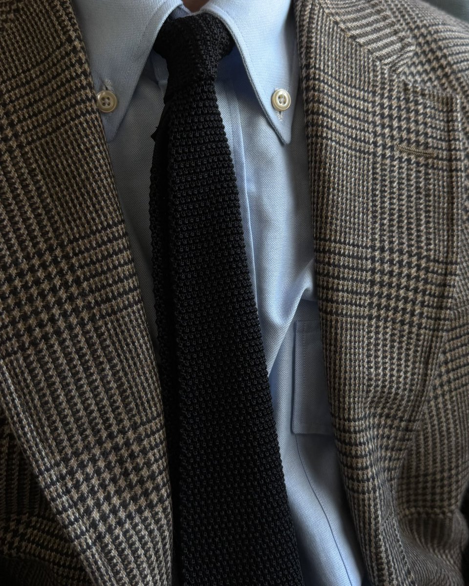jakewoolf's tweet image. plaid sportcoat, blue oxford, knit tie
the elite of the elite fall style combinations