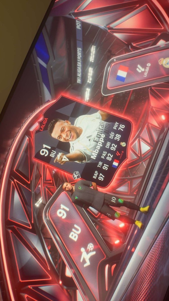 MadridMohaaa's tweet photo. @FansdeFUT https://t.co/co1FtpstWC