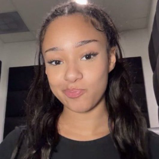 Manonary's tweet image. Meowning. 😼