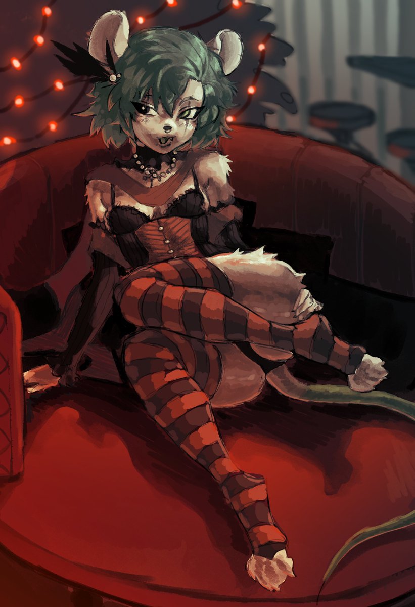CHVBB5_'s tweet photo. do you fw rat burlesque girls https://t.co/v3a26URcQs
