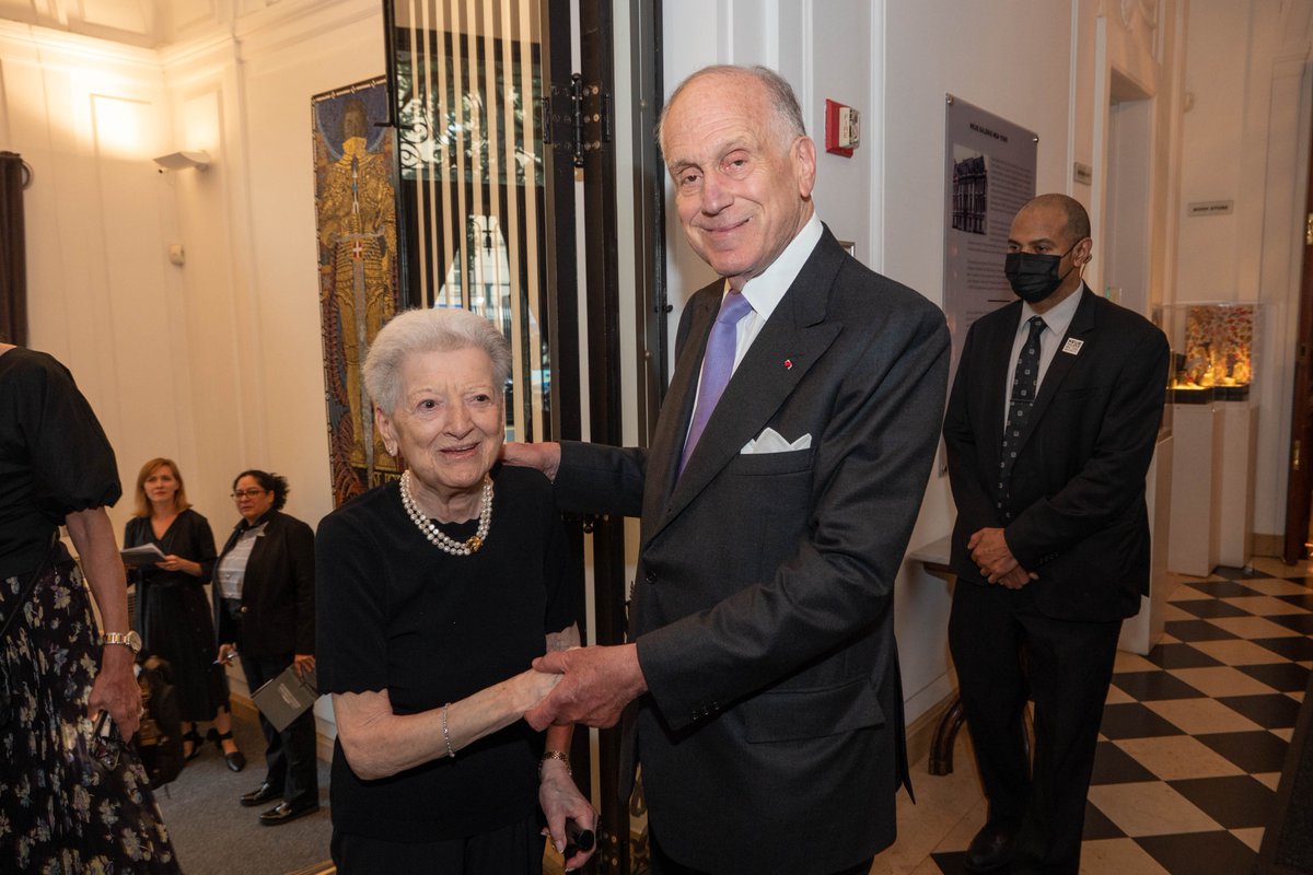 October 8, 1931 | Elisabeth Citrom, a Romanian Jew, was born in Târgu Mureș.
In May 1944 she was deported to #Auschwitz; her mother and grandmother were murdered. Elisabeth survived Auschwitz and the labor camp at Hamburg-Altona, and on May 9, 1945, she was liberated at Lenzing,