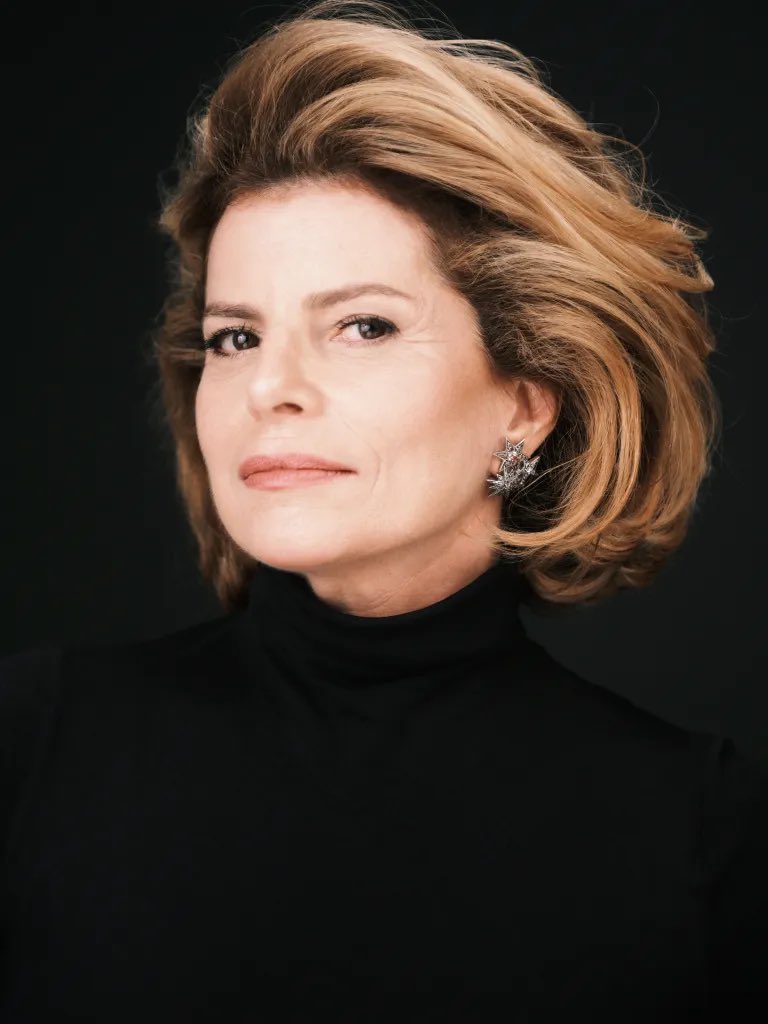 Radar__Digital's tweet image. Quem matou Odete Roitman, este é o grande assunto do momento. Em nossas pesquisas os usuários que mais interagiram com o tema foram estes da lista abaixo e aproveito e pergunto qual o palpite de vocês especialistas?

@ltcxrbs
@euleodias
@pdrkrma
@babi
@GilDoVigor
@portalglo…
