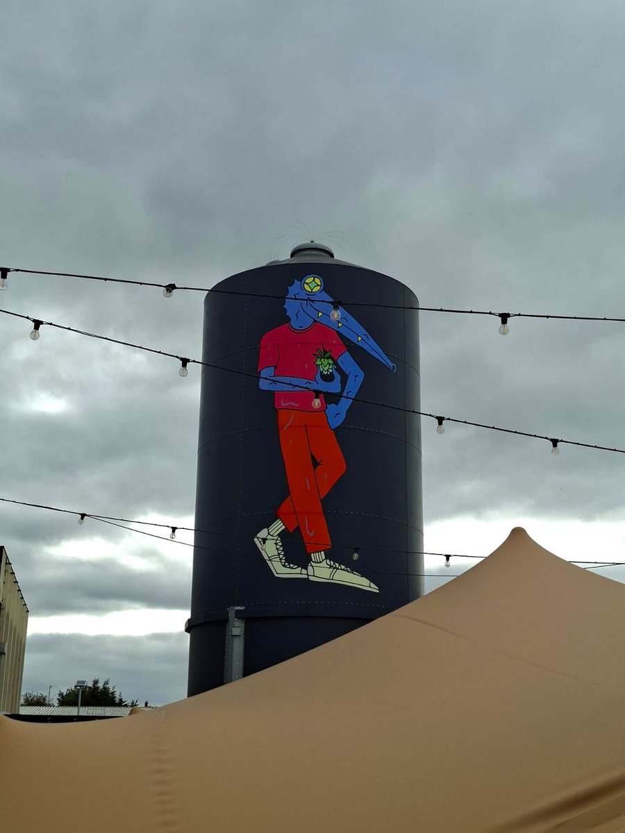 Hit King tweet media