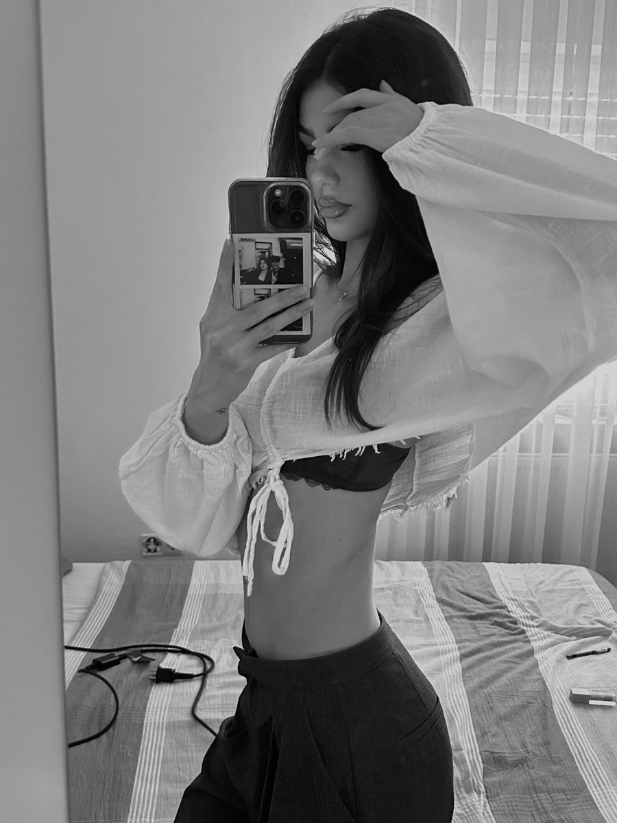 Leona (@leeonaa_mm) on Twitter photo 