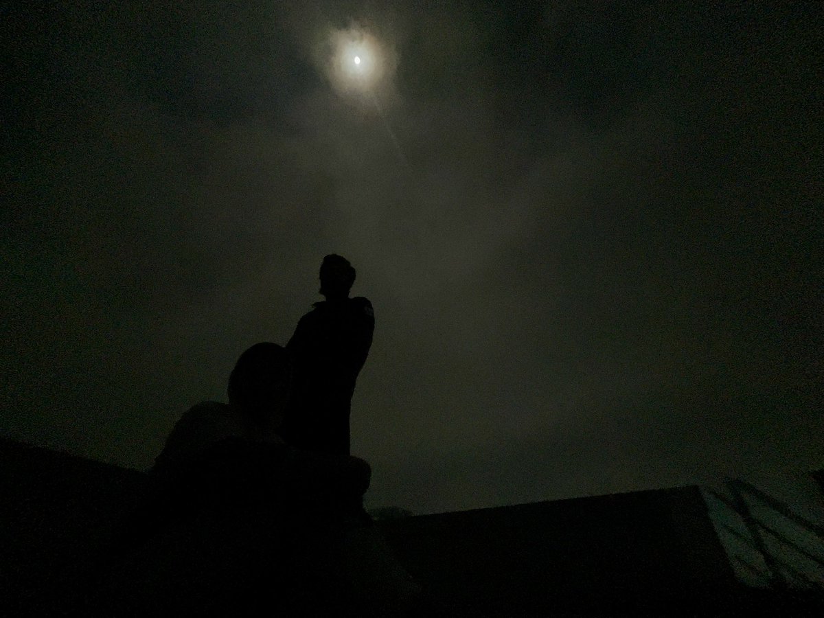 SmokingGun2124's tweet photo. Super Moon
7 Oct, 2025 https://t.co/LGLfukI808