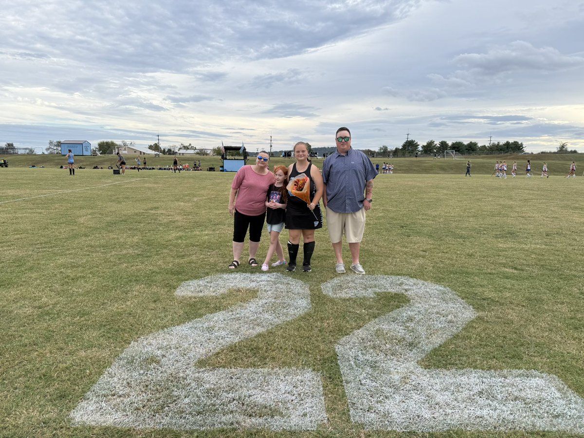 Congratulations to our 2025 field hockey seniors!