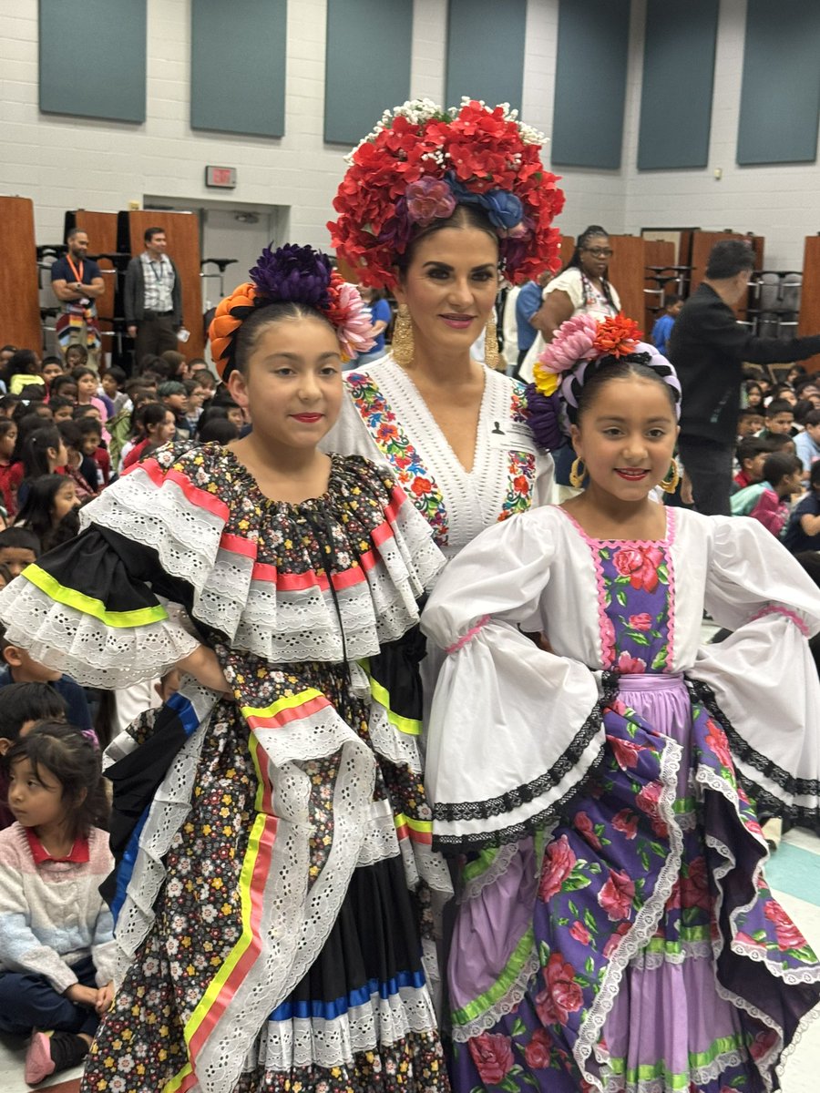 ExplorersCol's tweet image. Hispanic Heritage Celebration Program!