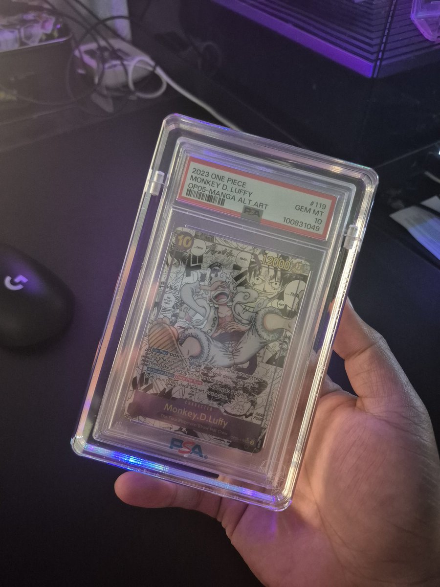 Atruh_Collectibles tweet media