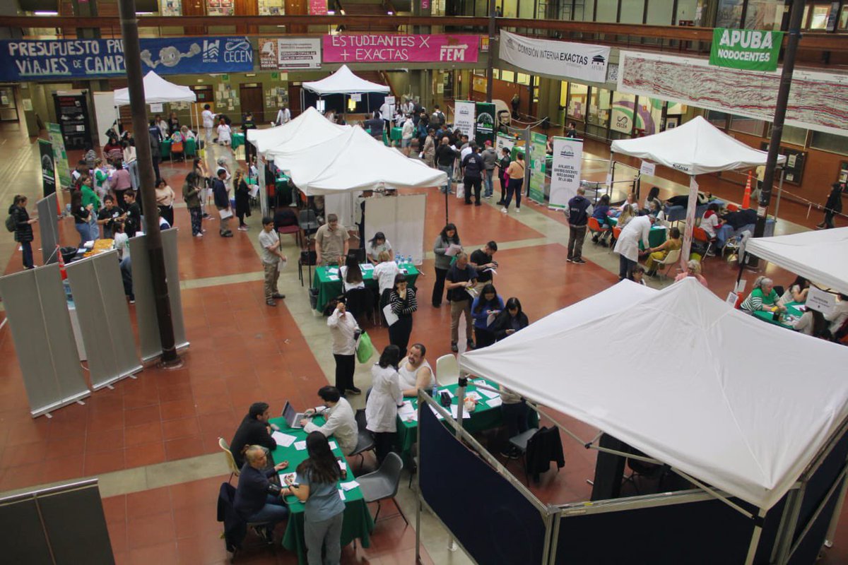 JORNADAS INTERDISCIPLINARIAS DE SALUD EN LA FACULTAD DE CIENCIAS EXACTAS Y NATURALES

A partir de una convocatoria conjunta de APUBA, ADUBA y la FUBA, se realizaron hoy las Jornadas Interdisciplinarias de Salud en la Facultad de Ciencias Exactas y Naturales de la UBA, con el
