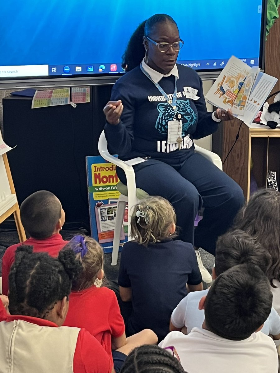 TomekaFamilyC's tweet photo. Today I had the opportunity to read to some very bright minds! Engagement beyond the family center. #ICanDay @Alief_Fame @AliefISD @Jefferson_ELC https://t.co/RBDrbMiBCn