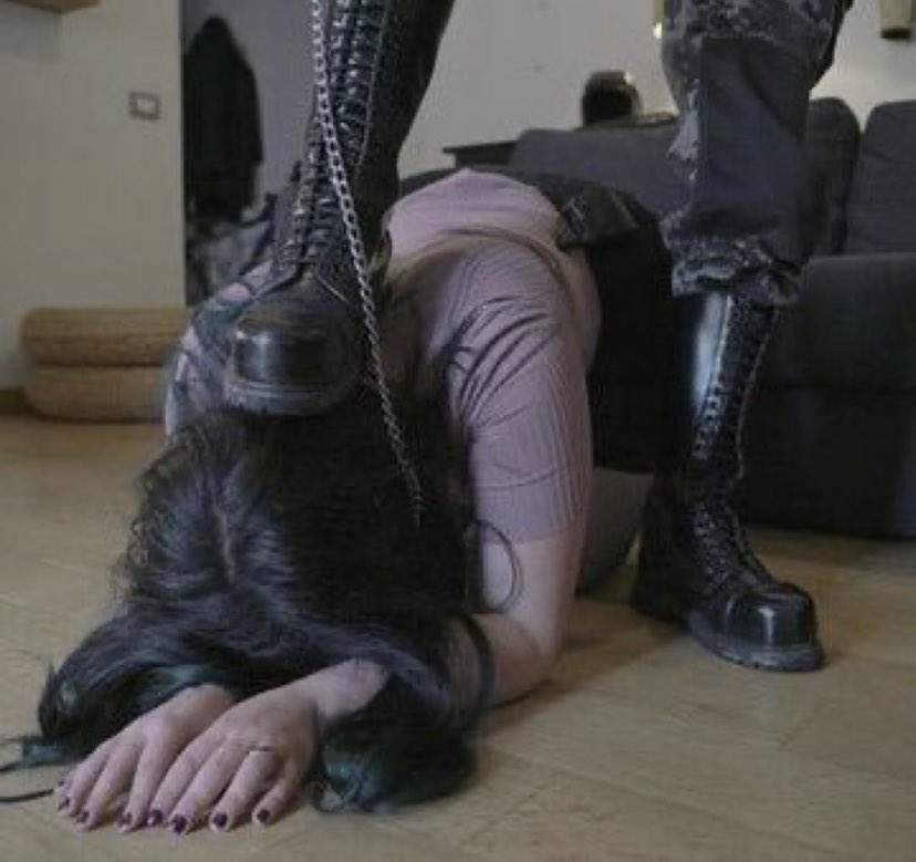 مكانك ومكان كل خدامه وكلبه <a href="/amm71089/">loly</a> 

#معصيتّيَ_رِحّتِي