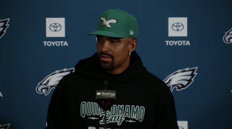 Jalen Hurts asked about watching the film on the missed deep ball to AJ Brown: "I think it's bigger than one play. One play doesn't define the entire game.. I think about it this way, in the end we had the ball and an opportunity to go win, and we didn't. I take that very
