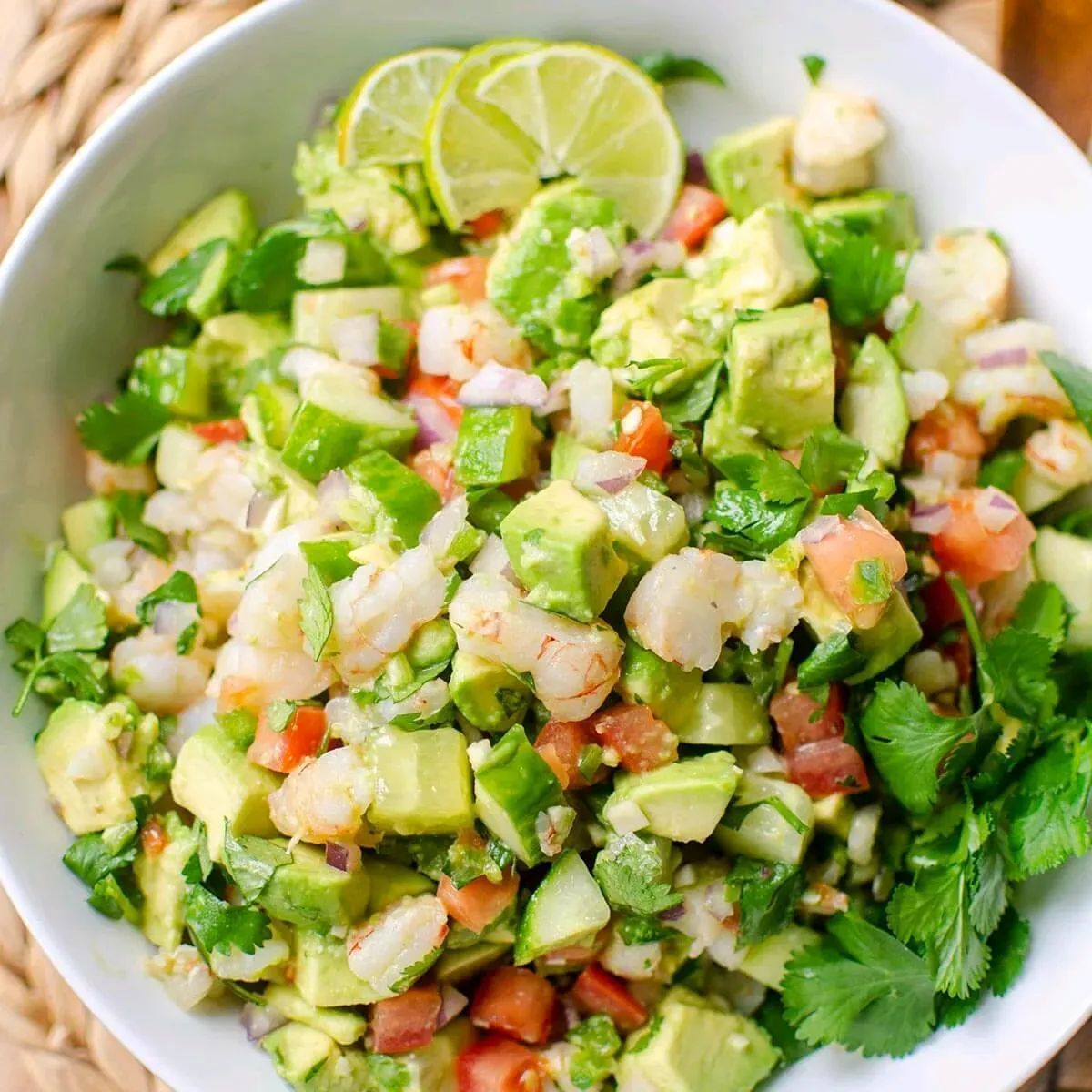 Living_Lou's tweet image. Avocado shrimp salsa is a winning appetizer! Serve with crackers.

See the recipe here. 😀

RECIPE: buff.ly/34jQToY
#appetizer #Foodie