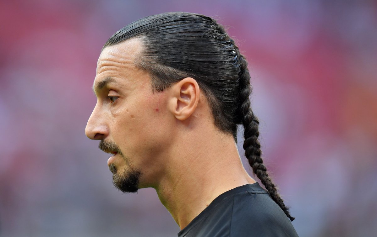 Zlatan Ibrahimovic: "Yoksulluğu da yaşadım, zenginliği de. Şunu söyleyebilirim ki, para sadece hayatı kolaylaştırır. Mutluluk getirmez. Mutluluk, anlıktır. 10 dakika mutlu olursunuz ama 5 dakika sonra her şey değişebilir. Anın kıymetini bilin."