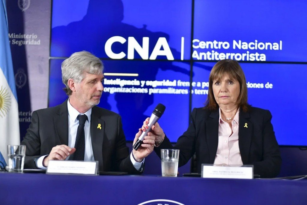 Argentina activa su Centro Nacional Antiterrorista en un día de simbolismo internacional.
lapapa.com.ar/nota/16532/arg…