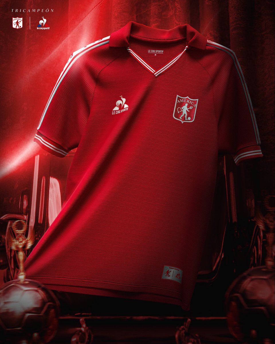 TheyThinkKits's tweet image. América de Cali x Le Coq Sportif

This could be the greatest shoulder tape we’ve ever seen… 😮‍💨