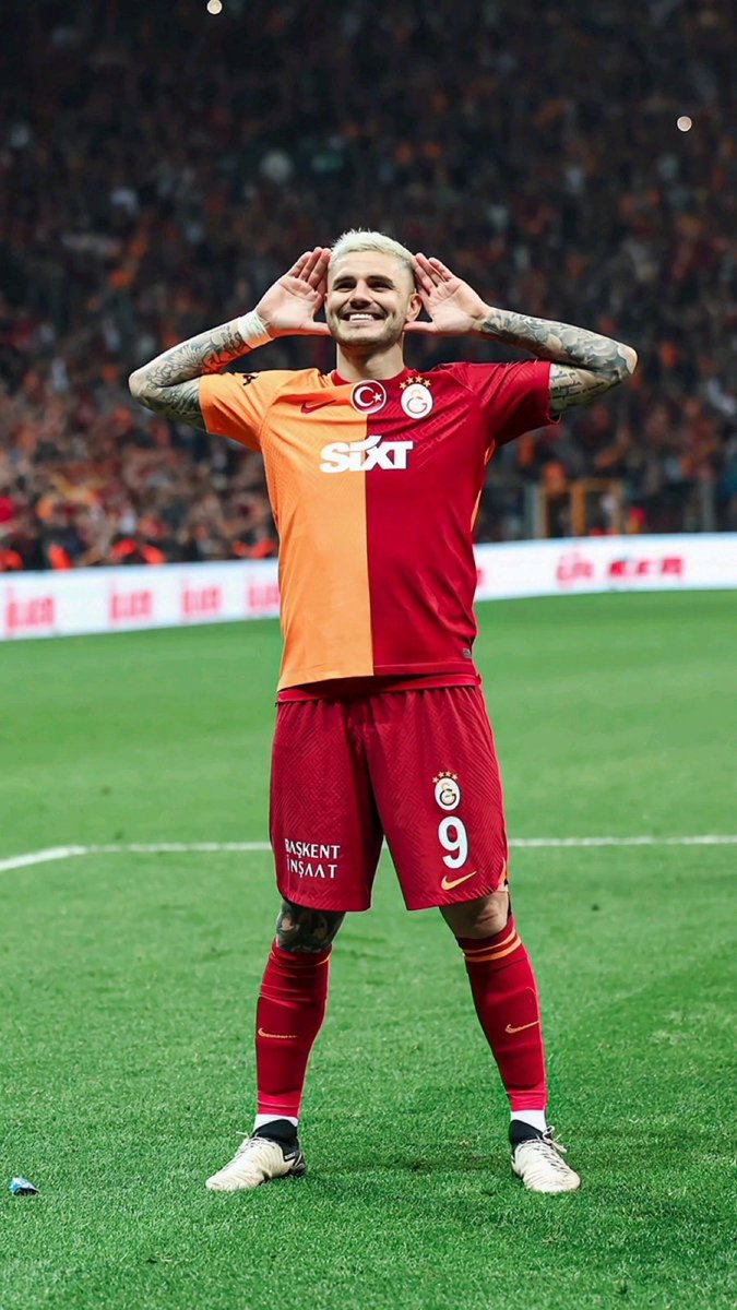 Mauro İcardinin sezon sonunda eğer ki sözleşme yenilenmesi olmazsa bu adam bu takımdan giderse ey Abdullah kavukçu ve dursun Özbek bütün taraftarları karşınıza alırsınız ona göre milletin takımı komutan komutan diye takımda it çakal besliyorlar siz bir icardiyi bu takımda