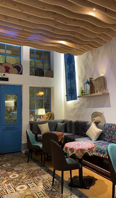 - ان تكون مجنونآ في عالم مختل ليس جنونا.