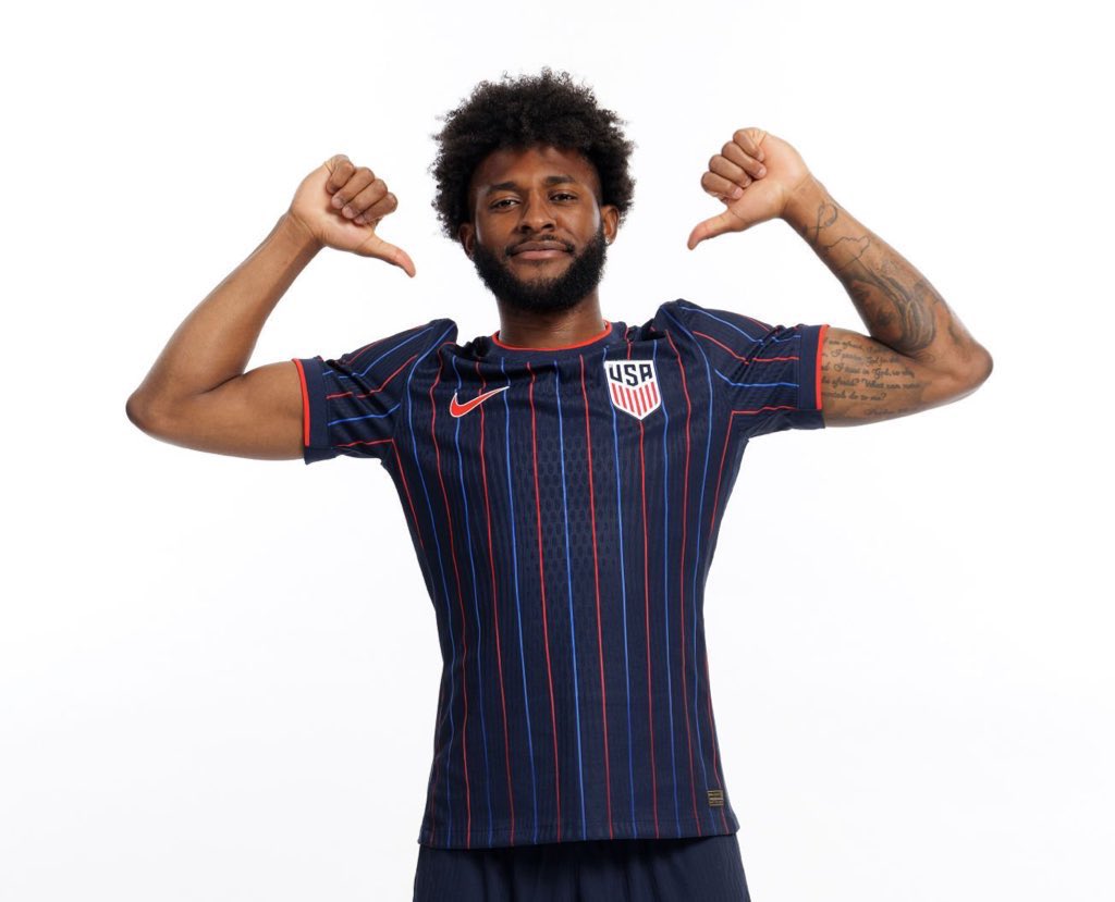 golz_tv's tweet image. USMNT center-back Mark McKenzie says Mauricio Pochettino wants him to emulate the style of Argentinian center-back Cristian “Cuti” Romero.

“We use a player like Cuti Romero at Tottenham. He’s a player that Mauricio and I talk about all the time,” McKenzie said.

“He’s a balance…