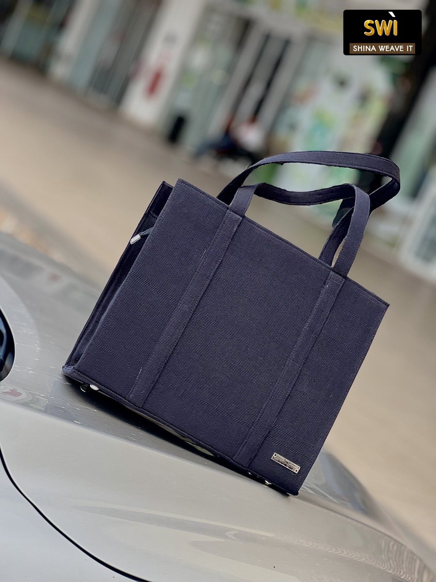 shinaweaveit's tweet photo. Handcrafted to stand out. Designed to last.
Every stitch tells a story — made with love, made by SHINAWEAVEIT. 💼🧵
#HandmadeWithHeart #shinaweaveit #CraftedStyle https://t.co/3uARTnuMJU