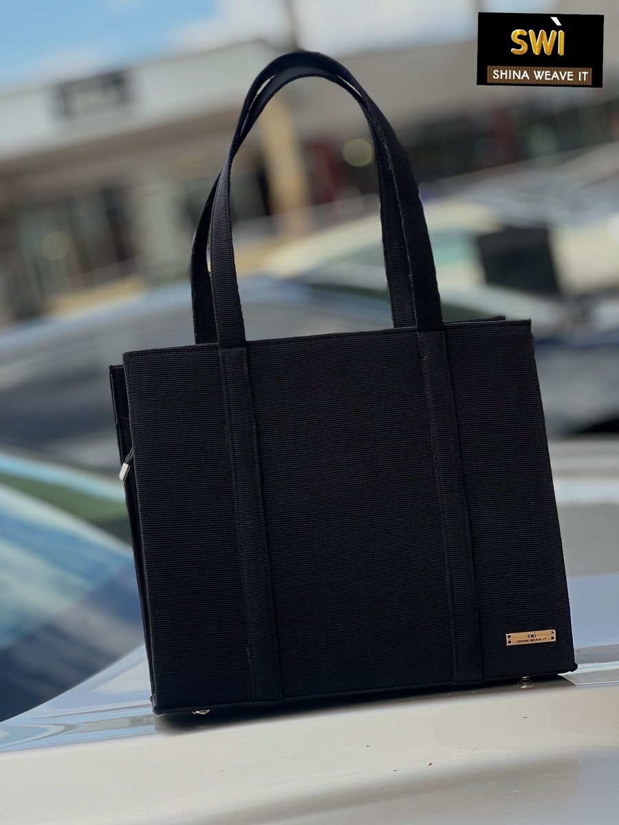 shinaweaveit's tweet photo. Handcrafted to stand out. Designed to last.
Every stitch tells a story — made with love, made by SHINAWEAVEIT. 💼🧵
#HandmadeWithHeart #shinaweaveit #CraftedStyle https://t.co/3uARTnuMJU
