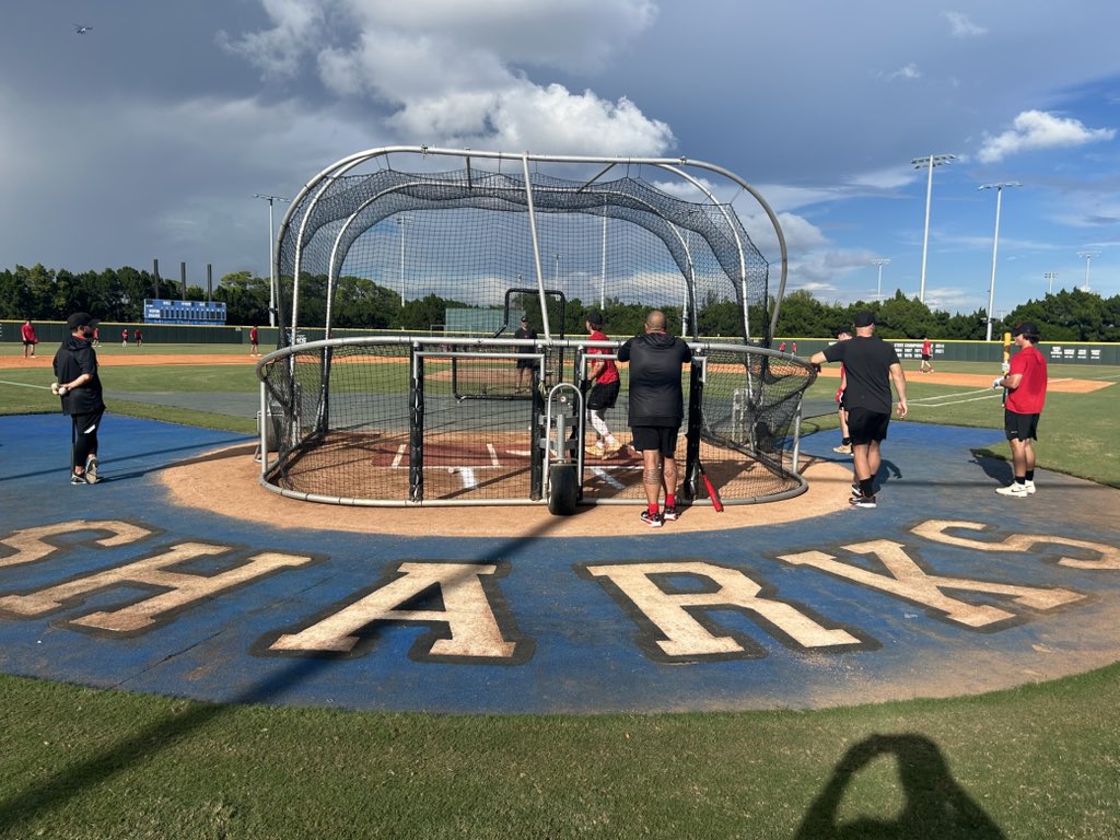 CPBLeague's tweet photo. Pre-game views from Miami Dade (@MDCSHARKS)
EXB game #1 for Canadian Premier as we prepare for Jupiter @PerfectGameUSA WWBA opener on Thursday. #CanadianPremier
@RawlingsSports https://t.co/AnNgotPc0h