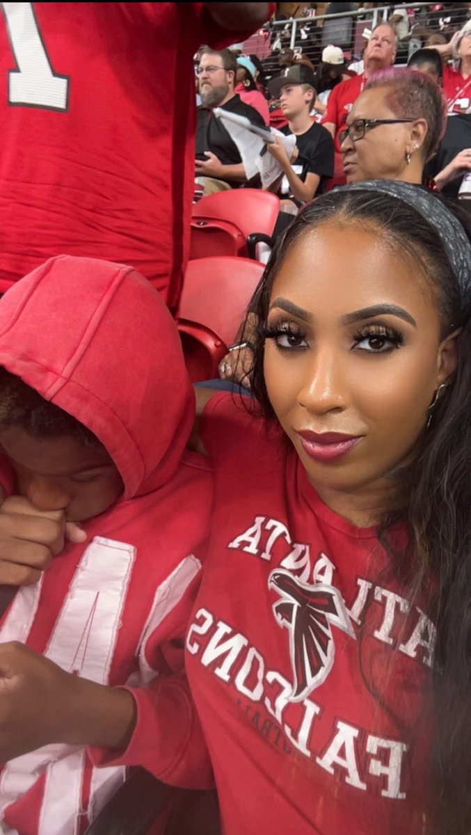 Mira Mo (@lilshawtyhell) on Twitter photo 