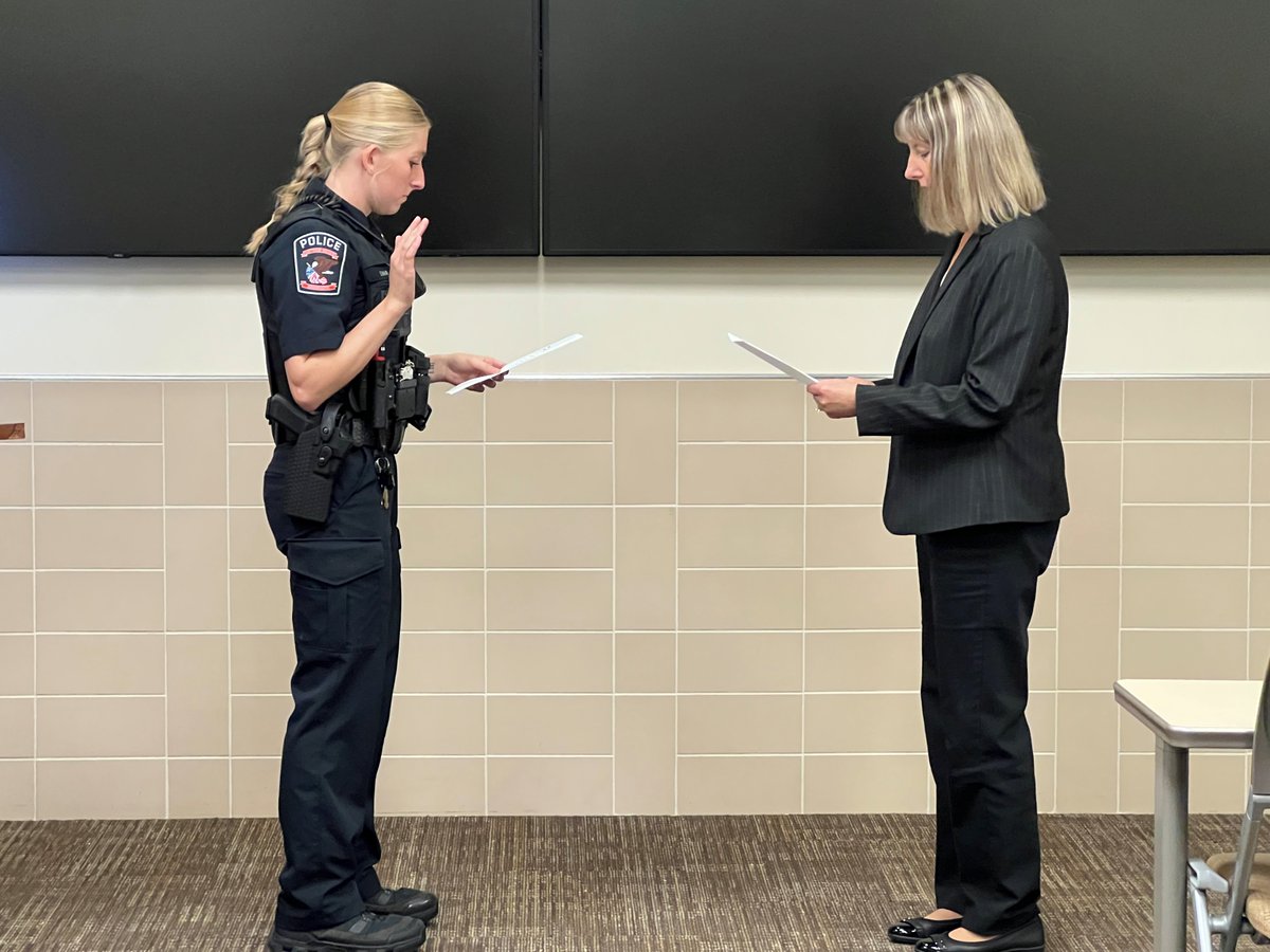 CGPublicSafety's tweet photo. Help us give a huge welcome to Officer Ella Haas! 

Officer Haas is a familiar face, she started as a CSO Cadet and is a graduate of St. Thomas &amp; Rasmussen. We are thrilled to have her! https://t.co/J3qSLRWzEK