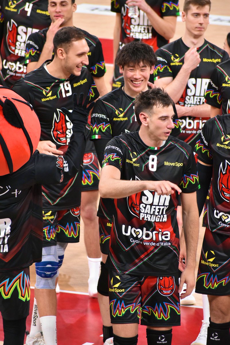 ry06v6's tweet photo. 🌏Qoo10 presents
WORLD CHALLENGE SERIES 2025🌏

#サントリーサンバーズ大阪 
　　　　　　🆚 
#シル・サフェーティ・ペルージャ 

#BlockDevils
@wcseries2025

楽しかった😊♡ https://t.co/BcJV9YMLcP