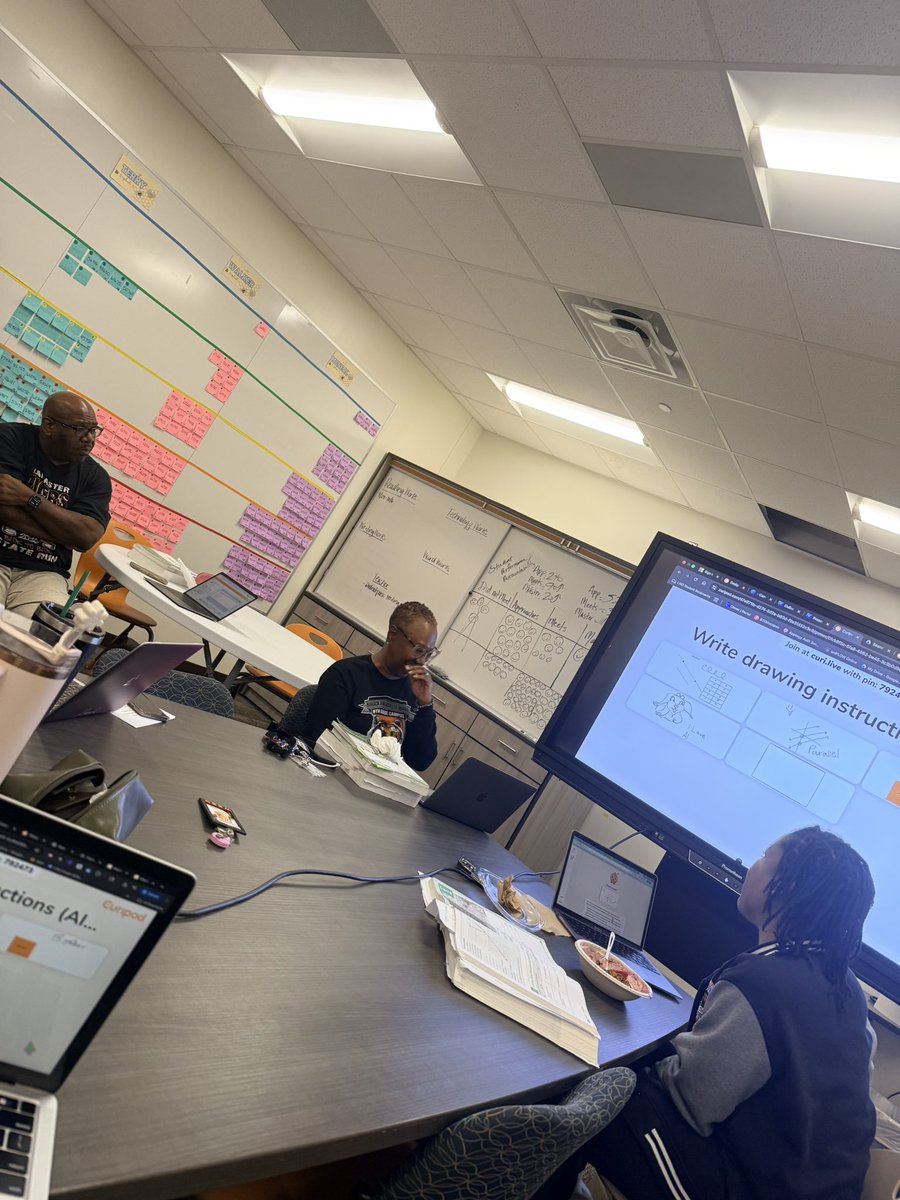 BNParks08's tweet image. It’s Tech Tool PLC Wk! 💻
Teamed up with our district interventionists to dive into JITI (Just-in-Time Intervention) using @curipodofficial! Great discussion, great feedback, and even better learning…2 more campuses to go! #TechToolPLC #EdTech #Intentionaltech @LISDInstruction